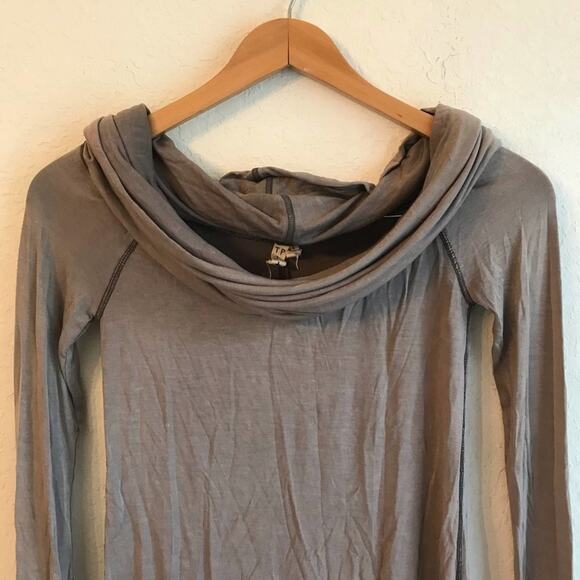 Free People XS brown cowl neckline blouse top long sleeve clean - Picture 2 of 8